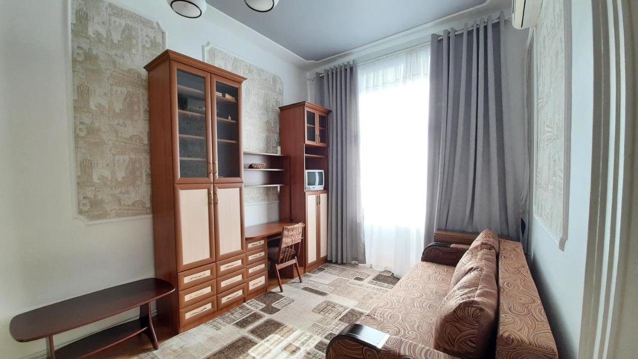 Apartments City リヴィウ エクステリア 写真